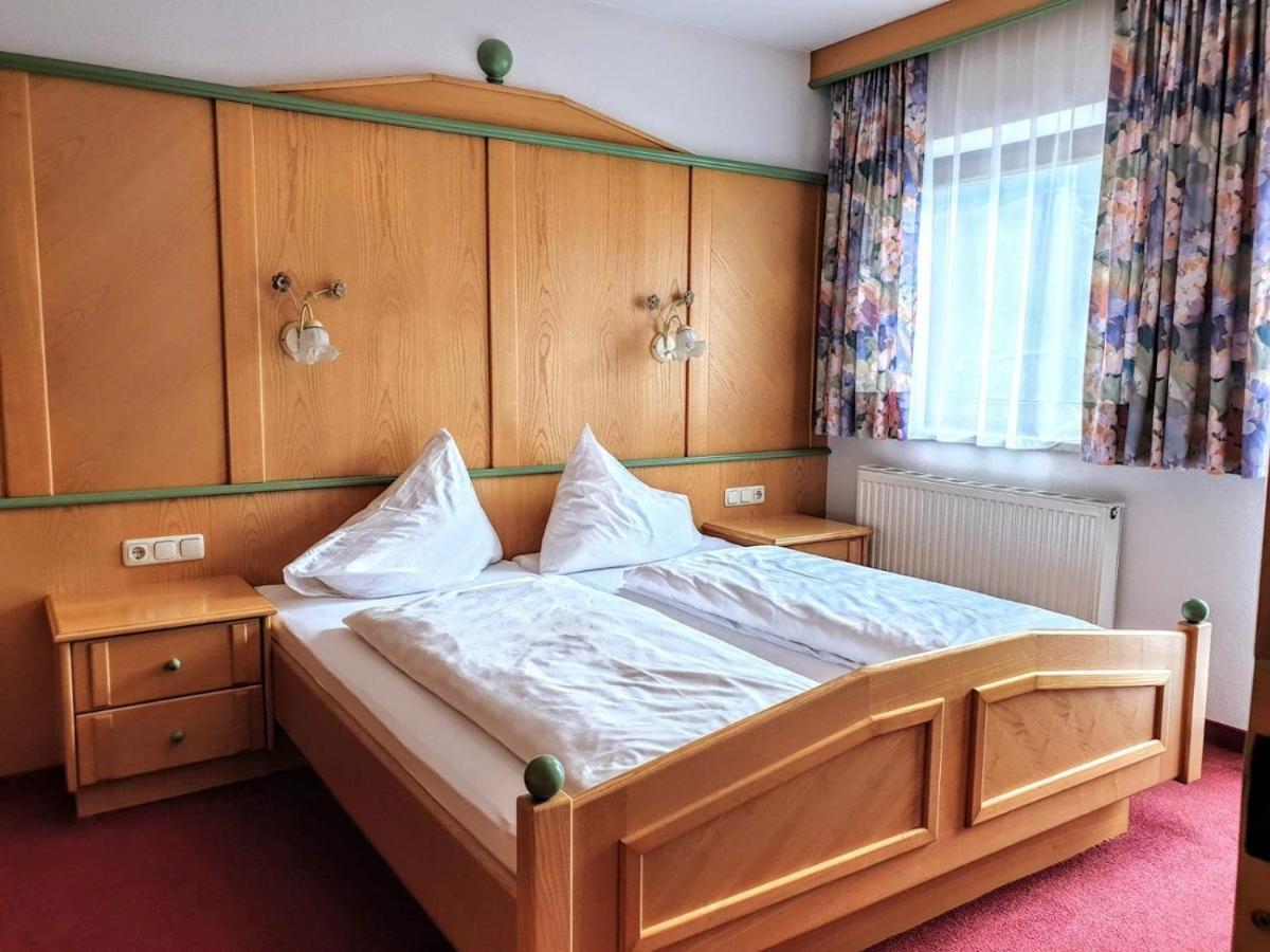 Alpen Appartements Laerchenhof Лермос Екстер'єр фото