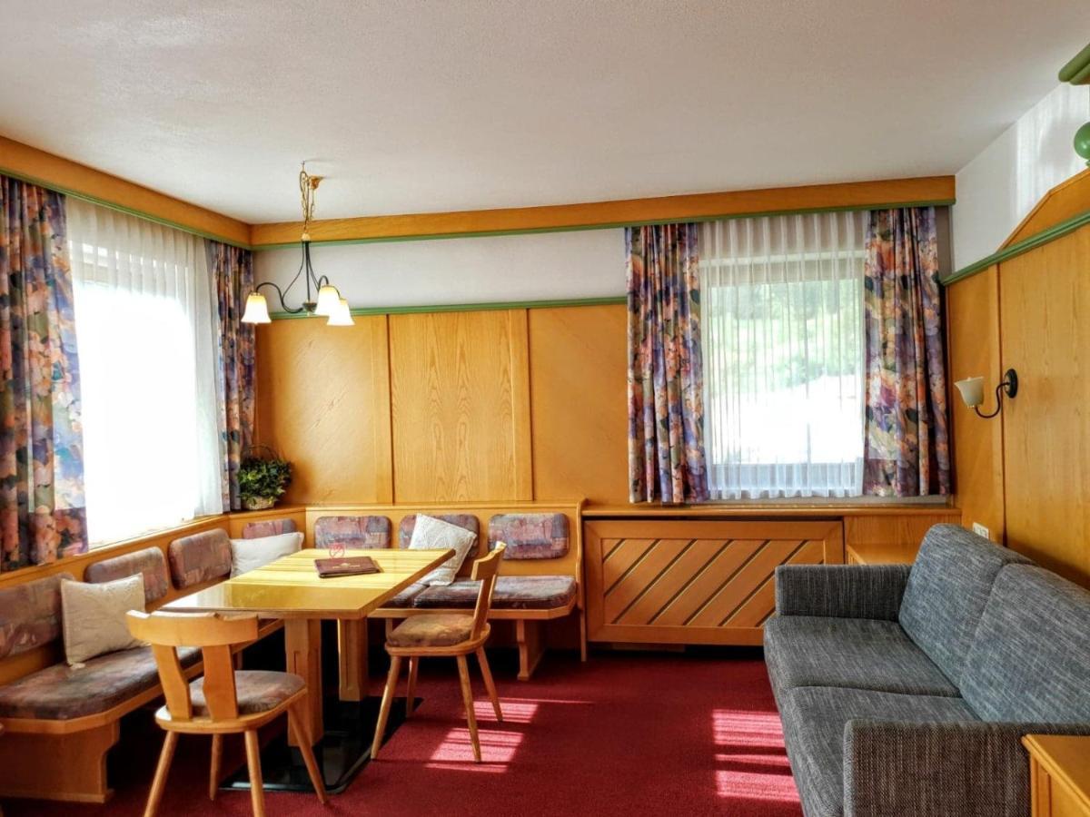 Alpen Appartements Laerchenhof Лермос Екстер'єр фото