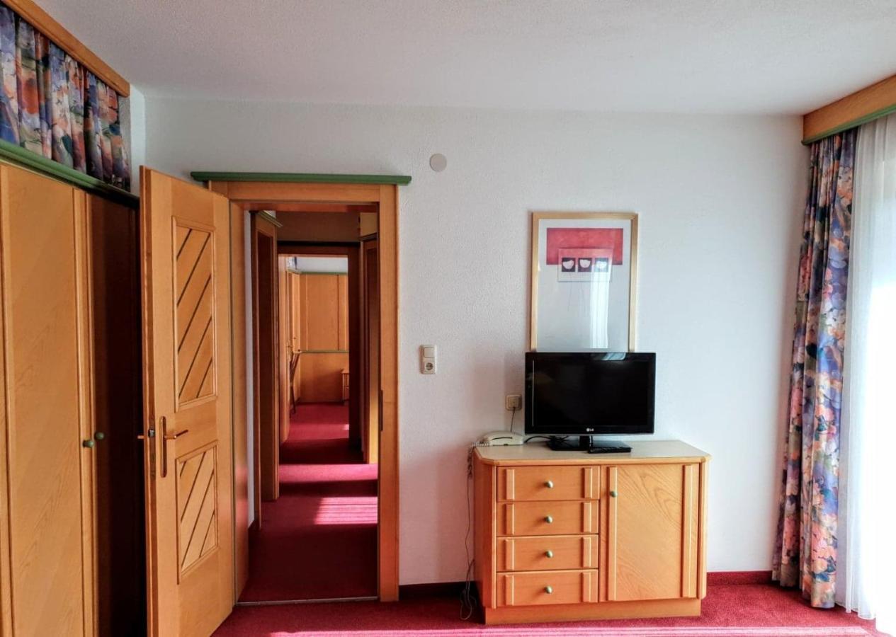 Alpen Appartements Laerchenhof Лермос Екстер'єр фото